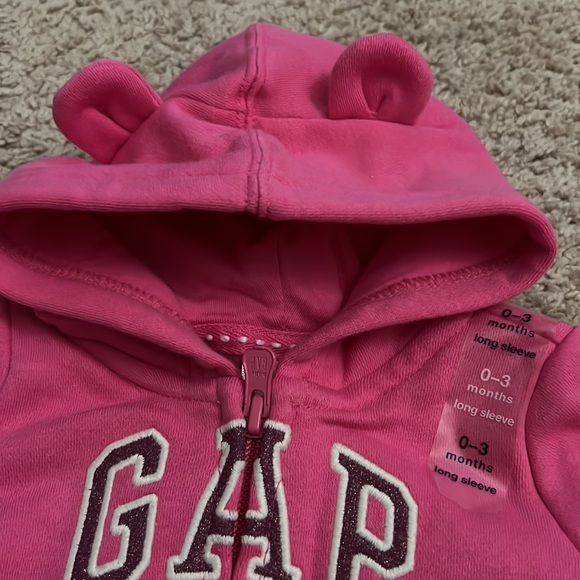 NWT pink Gap zipper up hoodie 0-3 months. - Picture 3 of 4